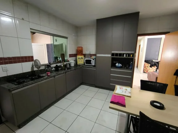 Imagem Casa De 3/4 C Suite Sozinha No Lote No Jardim Mariliza
