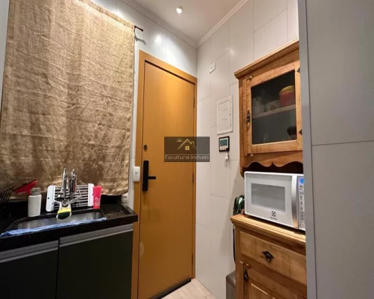 Imagem OPORTUNIDADE ÁREA CENTRAL PRÓXIMO AO METRÔ SÉ APARTAMENTO AMPLO REFORMADO 1 SUÍTE 49,00 M EXCELENTE LOCALIZAÇÃO ÓTIMO CUSTO BENEFÍCIO VISTA DA CIDADE