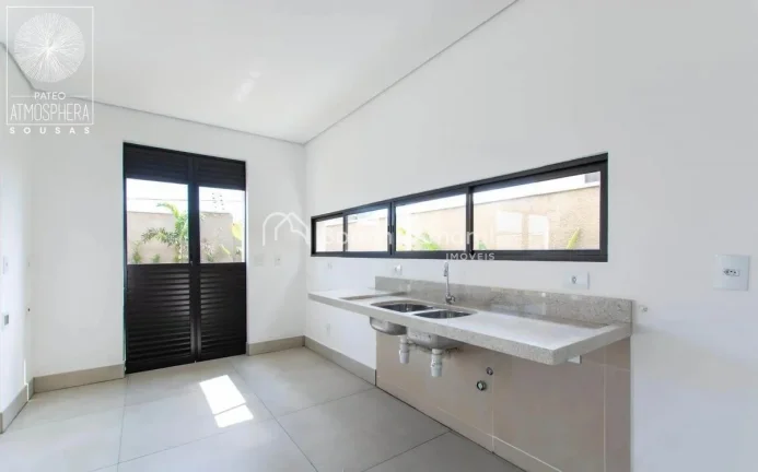 Imagem Sobrado, em Sousas, 200 m².de construção, total de terreno de 266 m²
Na parte superior, 3 suíte...
