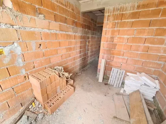 Imagem Casa Duplex em Obras - BH - Mantiqueira - 2 Quartos (2 Suítes) - 2 Vagas