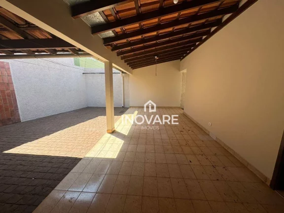 Imagem Casa com 3 dormitórios à venda, 214 m² por R$ 550.000,00 - Setor Afonso Pena - Itumbiara/GO
