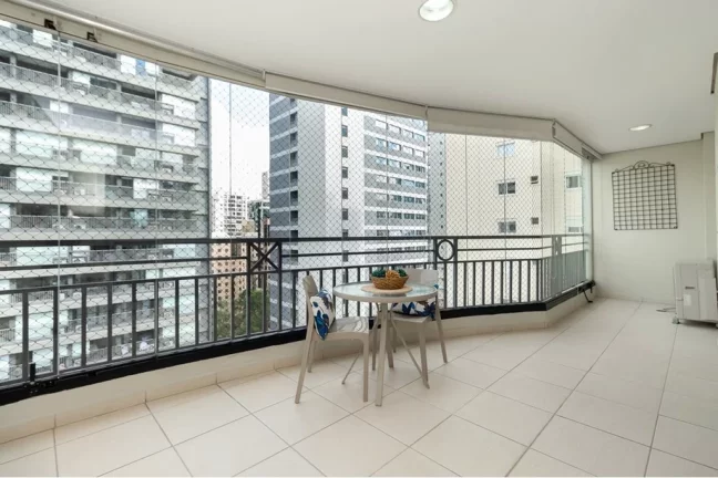 Imagem Apartamento à venda em São Paulo, Moema, com 2 quartos, 126m2