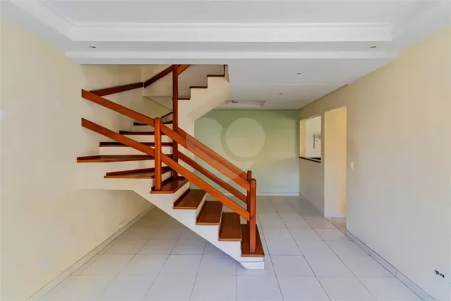 Imagem Casa à venda com 3 quartos, sendo 1 suíte, no condomínio Villa Bella, São Paulo - SP