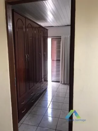Imagem Sobrado com 157 metros, 3 dormitórios, 2 banheiros, 1 vaga com excelente localização e valor !