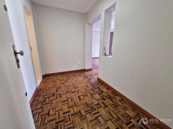 Imagem Apartamento para Locação com 03 Dormitórios e Semimobiliado no Bairro Batel em Curitiba