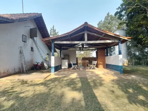 Imagem Chácara com 4 dormitórios à venda, 40000 m² por R$ 1.250.000,00 - Quinta Divisão - Suzano/SP