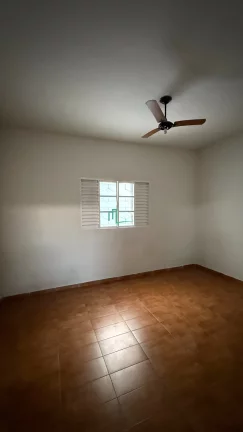 Imagem RESIDÊNCIA COM EDICULA DISPONIVEL Á VENDA NO BAIRRO JARDIM PORTINARI EM FRANCA/SP