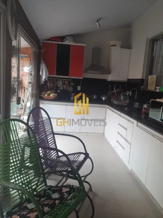 Imagem Belíssimo sobrado com 3 quartos no Condomínio Gramado Residence, com 125m² de área construída p...