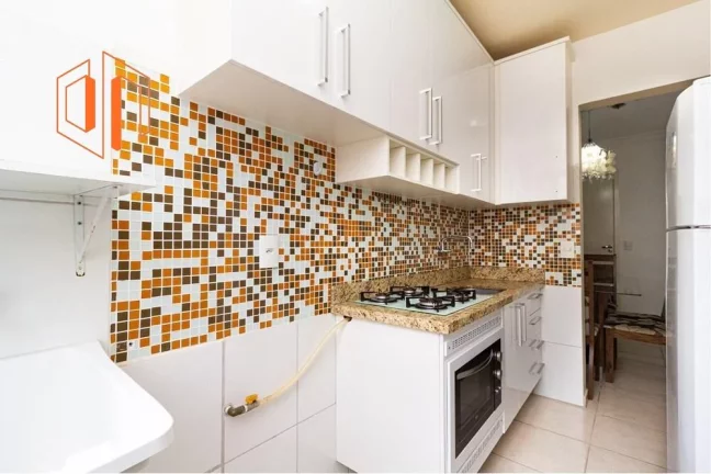 Imagem Apartamento para Venda em Curitiba, Santa Cândida, 2 dormitórios, 1 banheiro, 1 vaga