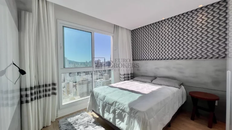 Imagem Apartamento com 3 suítes à venda no Centro de Balneário Camboriú/SC