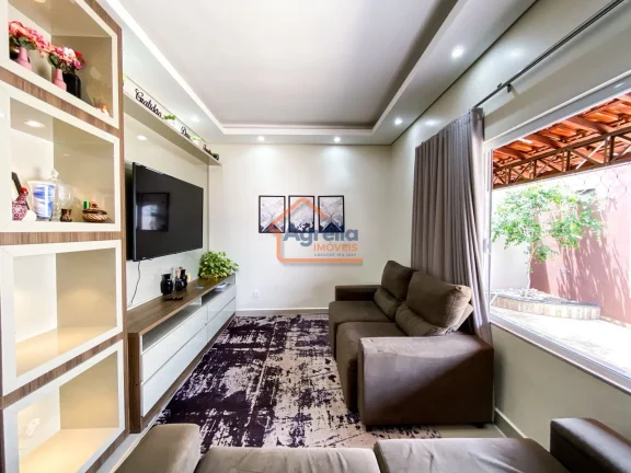 Imagem CASA TÉRREA TODA PLANEJADA, COM ÁREA DE LAZER E CHURRASQUEIRA À VENDA