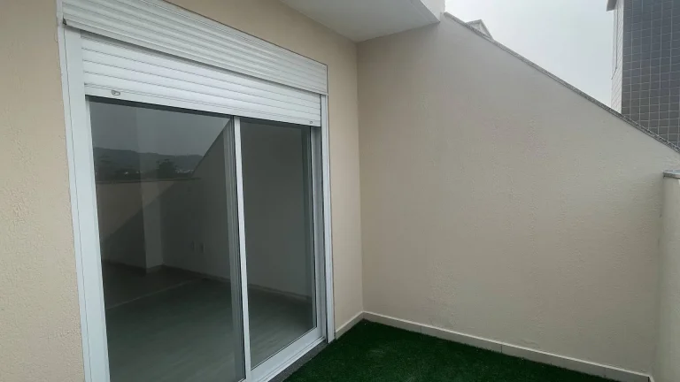 Imagem Apartamento 3 dormitórios locação anual em Canasveiras
