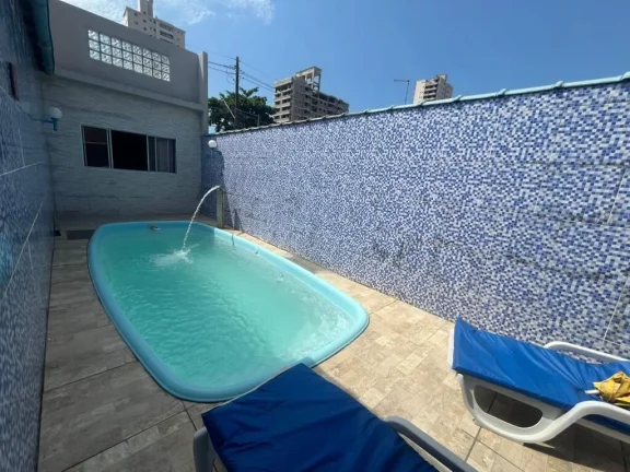 Imagem Espaçosa Casa com Edícula 3 Quartos no Maracanã, Praia Grande