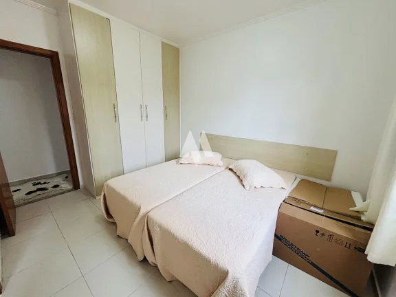 Imagem Apartamento à venda 3 dormitórios,2 suítes e 2 vagas demarcadas - Pompéia / Santos