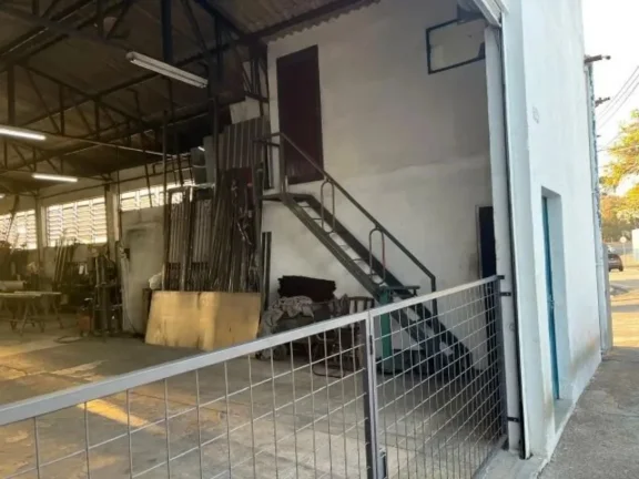Imagem Oportuidade única: Galpão Comercial à Venda em Sorocaba-SP, Jardim Simus! 1 sala, 1 banheiro, 341m² de área!