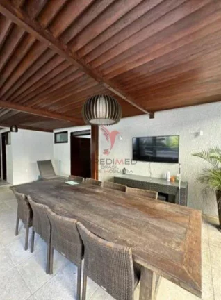 Imagem Casa com 5 suítes - Cabo Branco - João Pessoa/PB