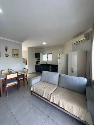 Imagem Casa com 3 dormitórios sendo 1 suíte e 2 vagas - Praia do Ervino | São Francisco do Sul/SC