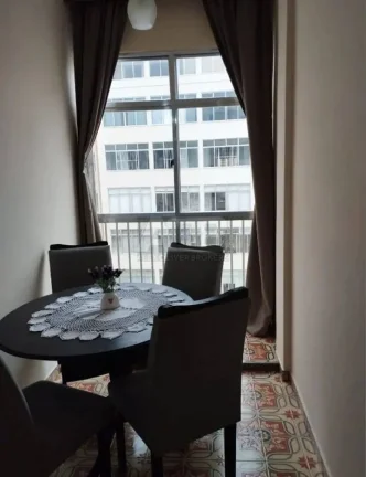 Imagem Apartamento à venda no Flamengo, 53m2, quarto e sala. R Almirante Tamandaré