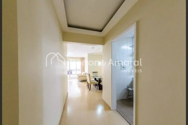Imagem Apartamento com 3 Quartos e 3 banheiros à Venda, 90 m²