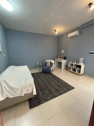Imagem Casa Duplex à venda com 2 suítes, 4 salas e 6 Wc - Confira!