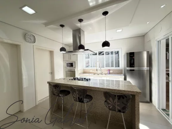 Imagem Casa de alto padrão em condomínio à venda em Vinhedo-SP, Loteamento Recanto dos Paturis: 3 quartos, 3 suítes, 3 salas, 4 banheiros, 4 vagas, 284m².