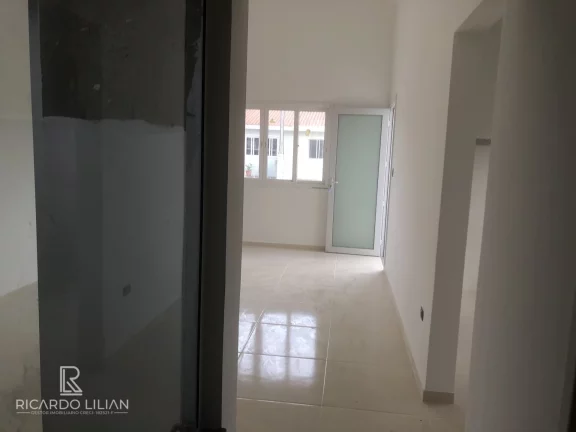 Imagem Casa térrea de condominio com 3 dormitórios sendo uma suite, duas vagas e quintal - A VENDA!!!