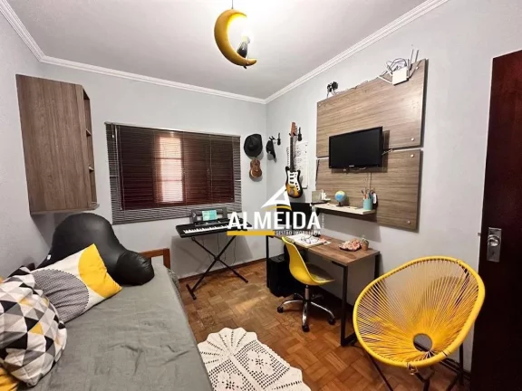 Imagem Casa com 3 dormitórios à venda, 134 m² por R$ 550.000,00 - Estádio - Rio Claro/SP