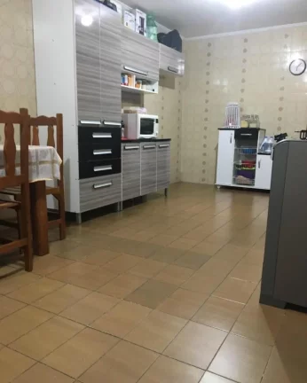 Imagem Sobrado de 2 Dormitórios + Escritório e Edícula