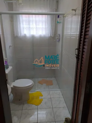 Imagem OPORTUNIDADE - EXECENTE CASA COM 4 DORMITÓRIOS (SENDO UMA SUÍTE) E 2 CHALÉS.