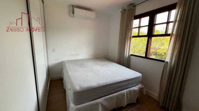 Imagem Oportunidade - Casa em condomínio - 3 dorms.
