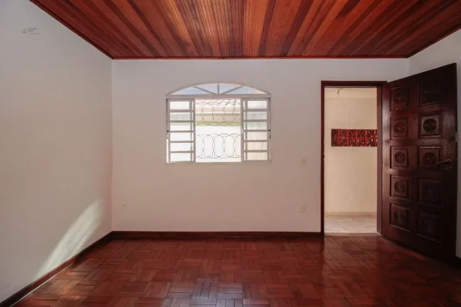 Imagem Casa com 2 dormitórios ( quartos) Butantã ( Rio Pequeno), Cozinha e Área de Serviço espaçosas, 1 vaga de garagem