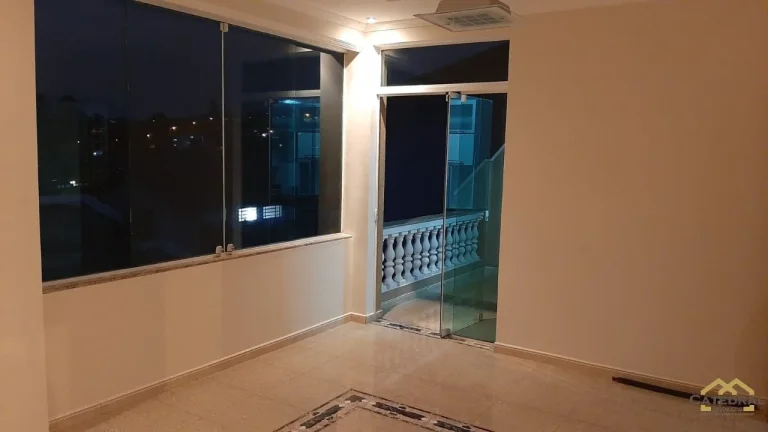 Imagem Sobrado 3 Quartos (1 Suíte) à Venda - Cidade Jardim - Jundiaí/SP.