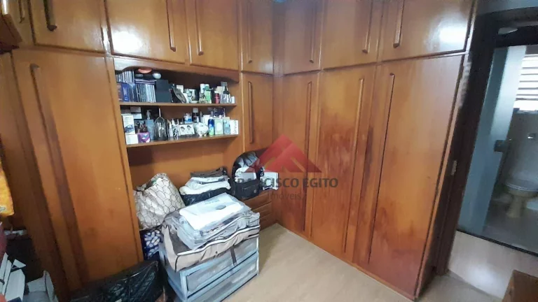 Imagem Apartamento com sala dois quartos,cozinha,wc social ,area de serviço e dependência completa,com vaga de garagem