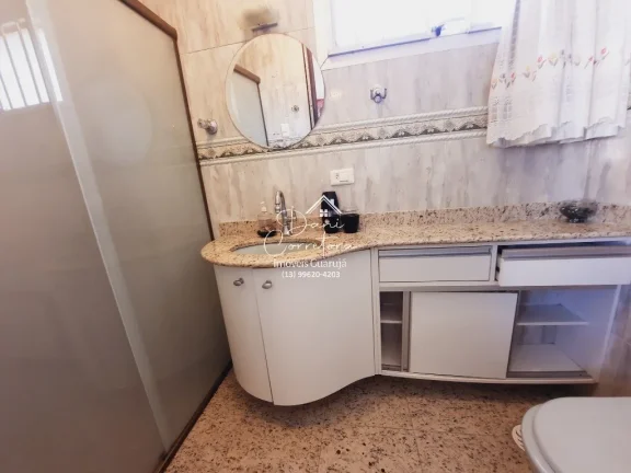 Imagem Apartamento reformado com lazer, Pitangueiras