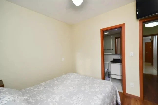 Imagem Apartamento com área privativa de 123m² , localizado em rua tranquila no bairro Ana Lúcia, próxi...