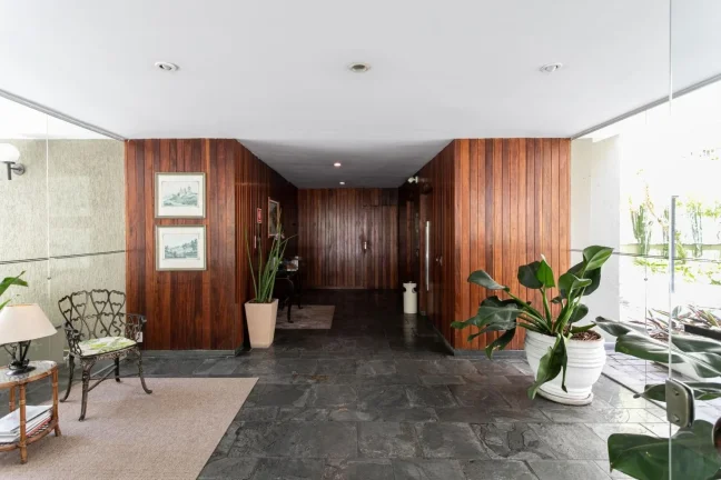 Imagem Apartamento 65M², 2Q, 1 Banheiro, 1 Vaga, Armários, Jardim.