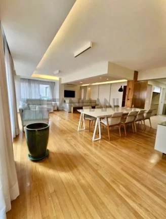 Imagem Apartamento Mobiliado na Vila Nova Conceição com 3 Suítes e 3 Vagas de Garagem - São Paulo-SP