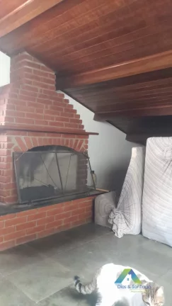 Imagem Casa para venda com 2 dormitórios, 1 suíte e 2 banheiros na Vila das Mercês!!