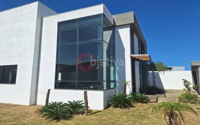 Imagem Casa independe com 4 suítes, Foguete - Cabo Frio.