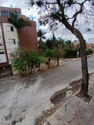 Imagem Casa à venda no bairro Castelo - Belo Horizonte/MG