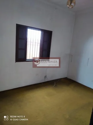 Imagem Exclusivo: Oportunidade Rara a venda no centro da Cidade Dutra. Vendo casa térreo no coração da cidade Dutra, São 320m² de tereno, 170m² de construção, necessita reforma, imóvel para investir, São 4 Dormitórios, 2 salas, 2 banheiros, despensa, quintal amp