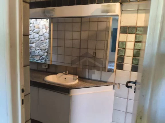 Imagem Casa Residencial de 450m² à venda, com 4 quartos (1 suíte), localizado em Aldeia - Pernambuco.