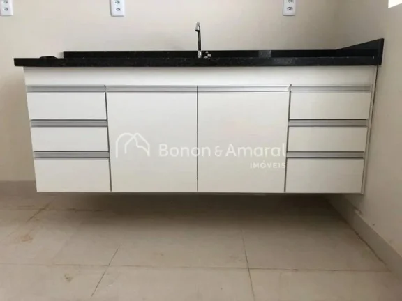 Imagem Ótima casa à venda no Jardim Nossa Senhora Auxiliadora! Com área privativa de 242m² e área tota...
