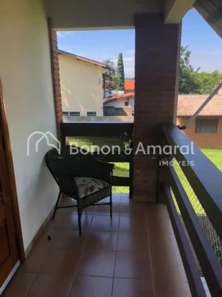 Imagem Linda casa com 900m de terreno e 610 m de construção, escritório, despensa com adega, churrasquei...