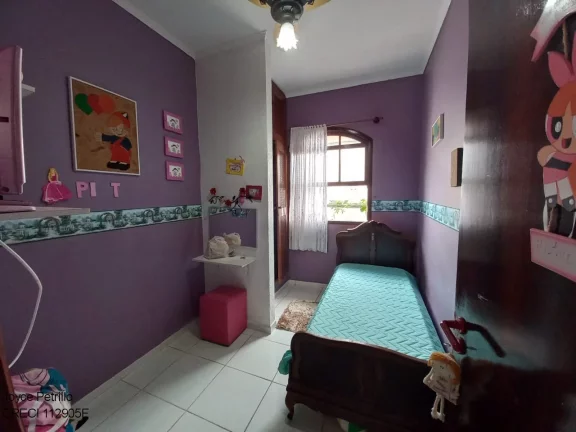 Imagem Casa com 4 Dormitórios e Piscina à Venda em Bairro Residencial de Peruíbe