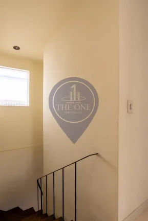 Imagem Casa Comercial à Venda na Vila Olímpia: 2 Salas, 3 Banheiros e 2 Vagas de Garagem - São Paulo, SP