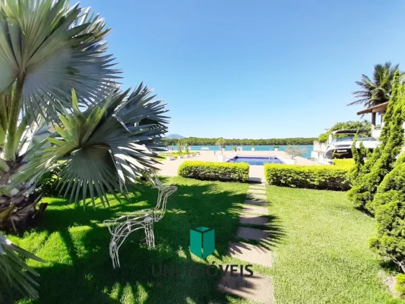 Imagem Mansão de luxo à venda no Canal de Guarapari com marina privativa, 5 suítes e lazer completo