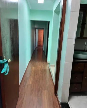 Imagem Vendo Sobrado em Condomínio Fechado 5 dormitórios