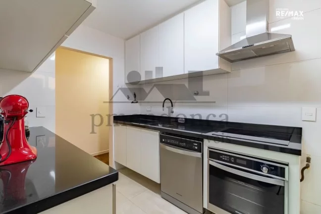 Imagem Oportunidade em Perdizes, com apartamento reformado de aprox. 88m²!