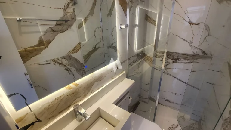 Imagem Apartamento em Ponta da Praia, Totalmente Reformado, 2 dormitórios, , 1 vaga, Santos/SP